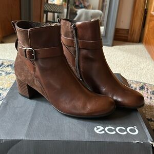 ECCO Dress Classic 35 Women's Premium Leather Ankle Boots 41 / US 10 NEW